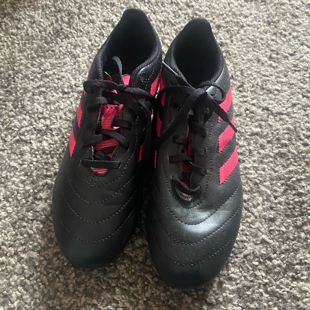 Big Kids Size 4 Adidas Outdoor Soccer Cleats